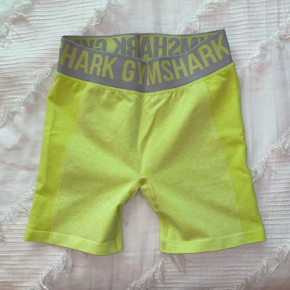 NWOT Lime Green Marl Gymshark Flex Shorts - Picture 2 of 7